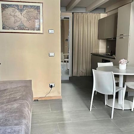 Couple'S Dream Loft 100Mt From Duomo And Lake Como Zewnętrze zdjęcie